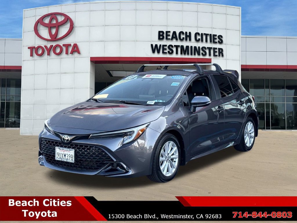 Certified 2025 Toyota Corolla SE w/ SE Package FWD image 5