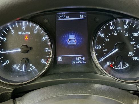 Used 2017 Nissan Rogue Sport SV image 18