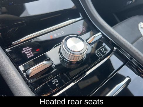 Used 2022 Jeep Grand Cherokee Overland w/ MOPAR Finishing Package image 22