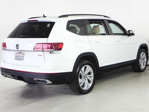 Used 2023 Volkswagen Atlas SE AWD/4WD image 7