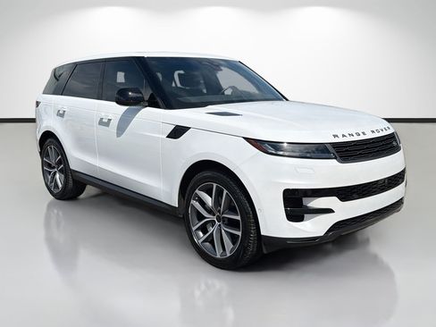 Used 2025 Land Rover Range Rover Sport SE AWD/4WD image 7