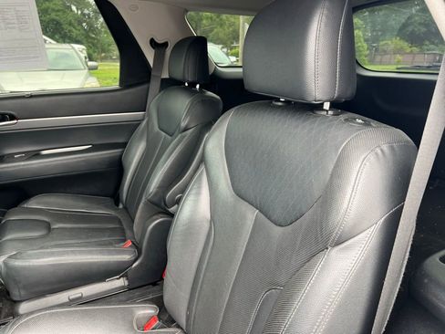 Used 2020 Hyundai Palisade SEL w/ Premium Package FWD image 5