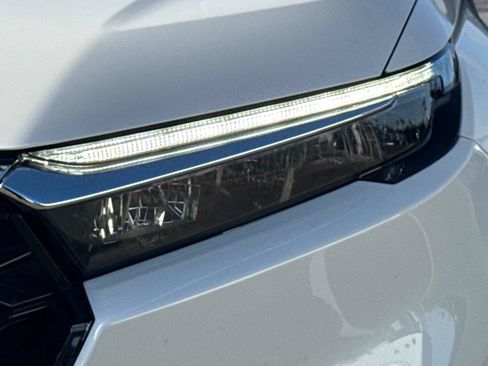 Certified 2024 Honda CR-V EX image 10