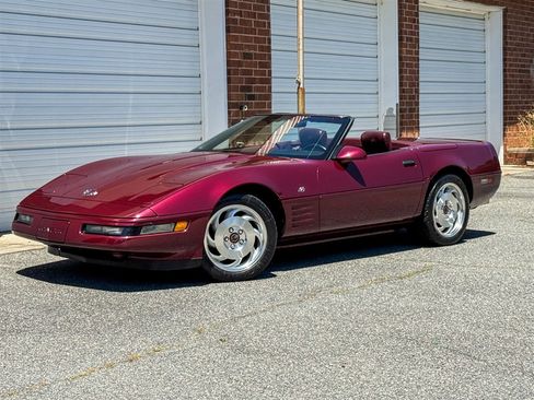 Used 1993 Chevrolet Corvette Convertible RWD image 12
