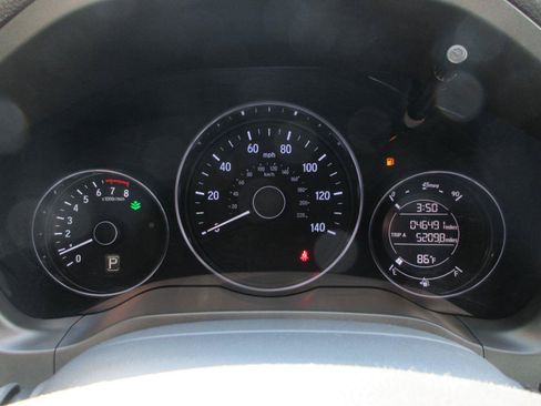 Used 2018 Honda HR-V LX image 12