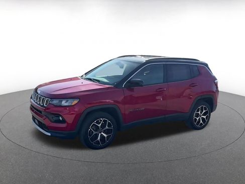 Used 2025 Jeep Compass Limited image 8