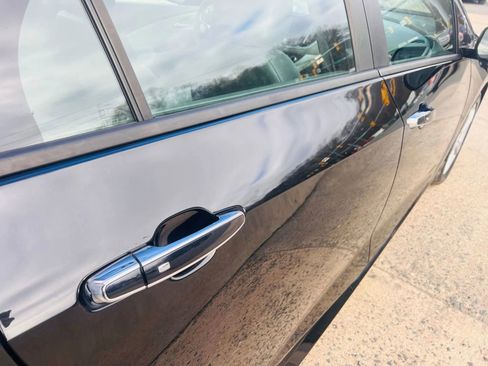 Used 2017 Chevrolet Volt LT w/ Comfort Package image 23