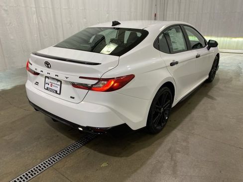 New 2026 Toyota Camry XLE w/ Convenience Package image 3