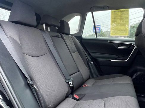 Used 2019 Toyota RAV4 XLE image 12