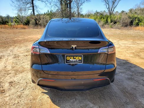 Used 2020 Tesla Model Y Long Range image 5
