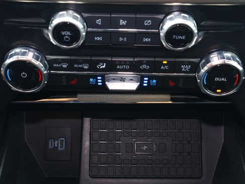 Used 2023 Ford F150 Raptor AWD/4WD image 30