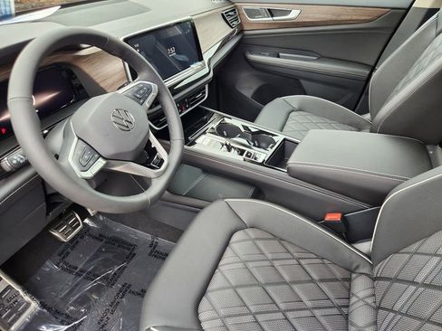 New 2025 Volkswagen Atlas SEL Premium R-Line image 6
