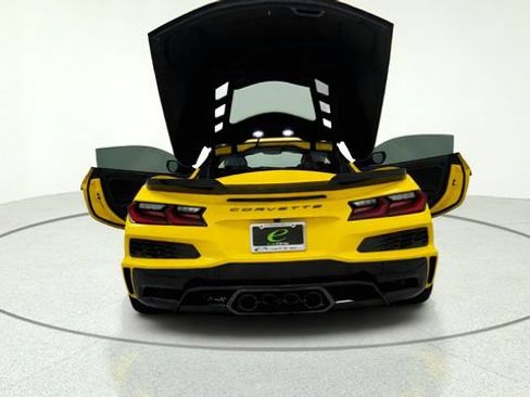 Used 2026 Chevrolet Corvette Z06 RWD image 14