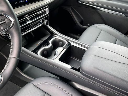 Used 2026 Chevrolet Traverse LT AWD/4WD image 15