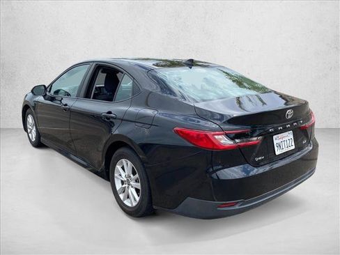 Used 2025 Toyota Camry LE FWD image 7