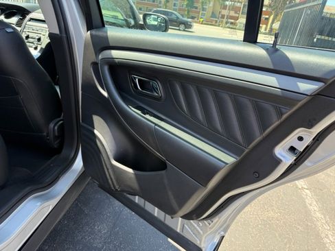 Used 2012 Ford Taurus SEL FWD image 23