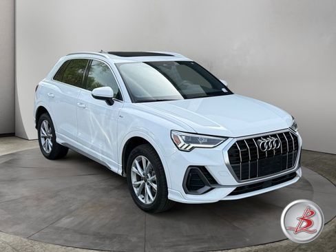 Used 2023 Audi Q3 2.0T Premium image 1
