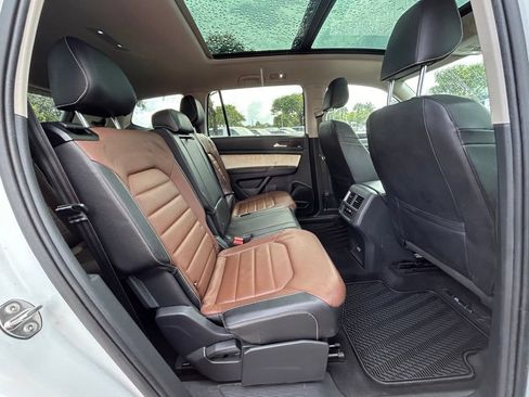 Used 2021 Volkswagen Atlas SEL Premium AWD/4WD image 27