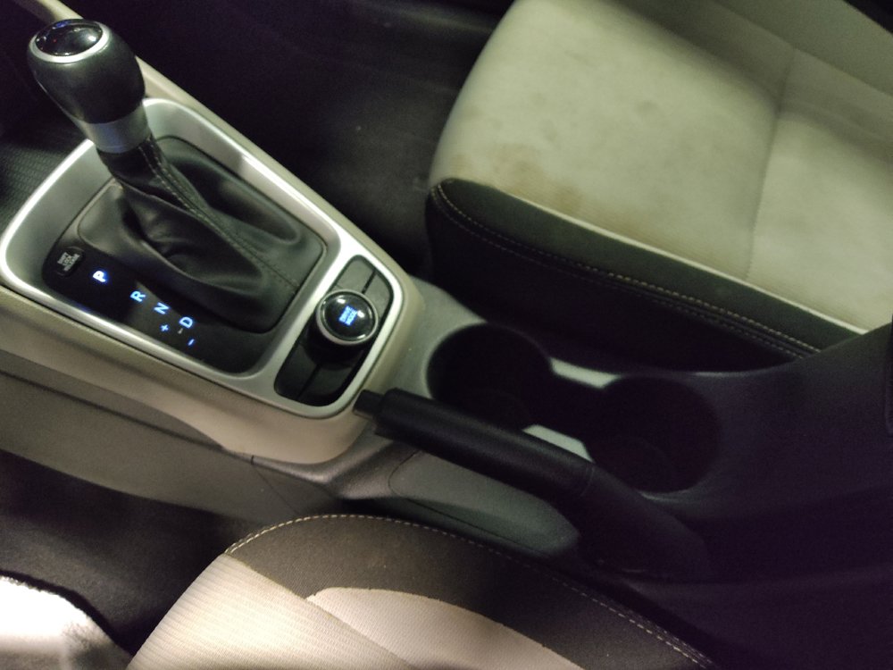 Used 2023 Hyundai Venue SEL FWD image 26