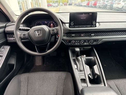 Used 2023 Honda Accord EX image 5
