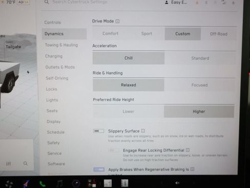 Used 2025 Tesla Cybertruck AWD Crew Cab image 13