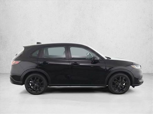 Used 2024 Honda HR-V Sport image 8