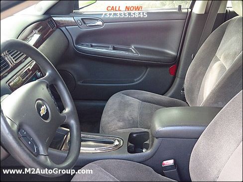 Used 2016 Chevrolet Impala LT image 9