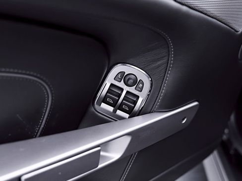Used 2014 Aston Martin DB9 Coupe RWD image 48