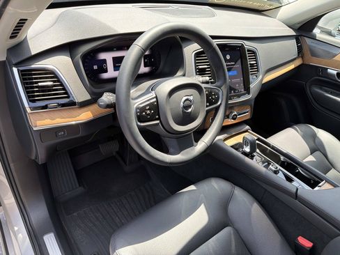 Certified 2024 Volvo XC90 B6 Plus AWD/4WD image 9