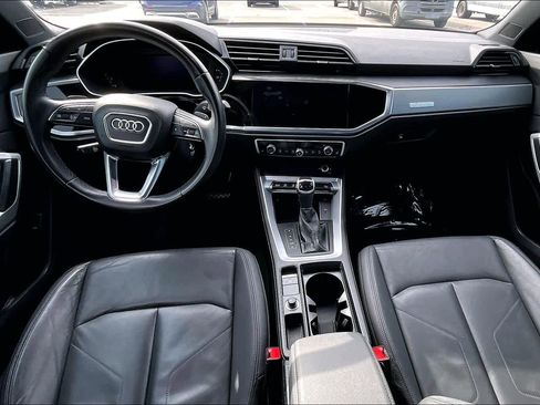 Used 2022 Audi Q3 2.0T Premium image 16