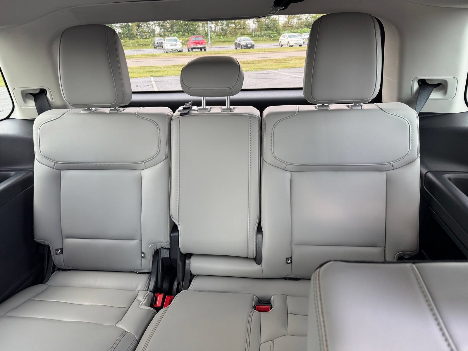 Used 2025 Ford Expedition Active AWD/4WD image 15