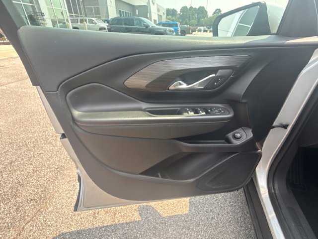 Used 2022 GMC Terrain SLE w/ Driver Convenience Package FWD image 14