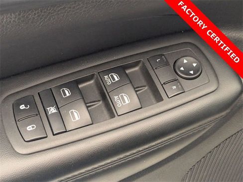 Certified 2021 Jeep Grand Cherokee Laredo image 11