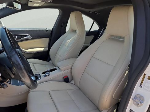 Used 2018 Mercedes-Benz CLA 250 4MATIC image 15