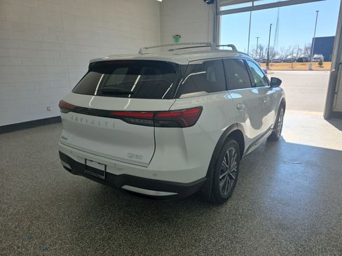 New 2026 INFINITI QX60 Luxe image 5