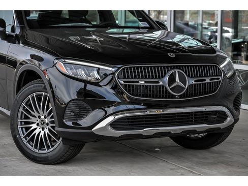 New 2026 Mercedes-Benz GLC 300 4MATIC image 2