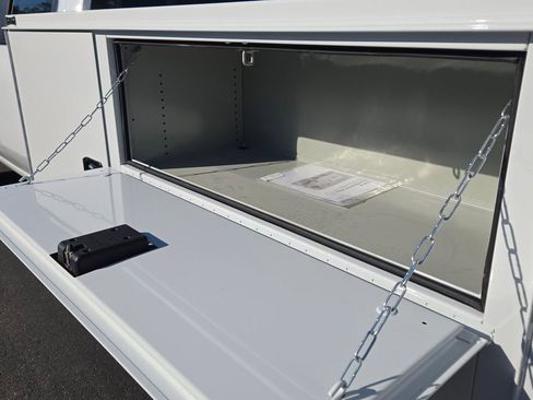 New 2025 GMC Sierra 3500 Pro w/ Convenience Package image 7