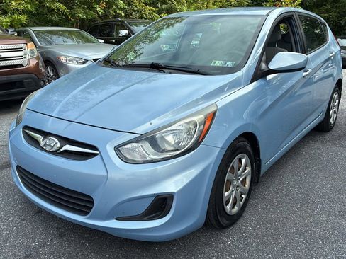 Used 2013 Hyundai Accent GS image 1