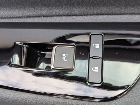 Used 2025 Nissan Murano SL AWD/4WD image 38