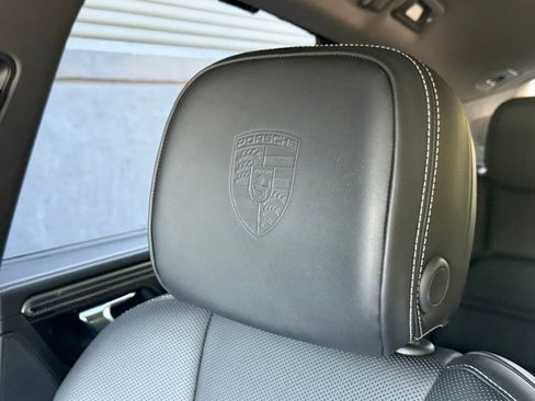 Certified 2025 Porsche Macan GTS AWD/4WD image 26
