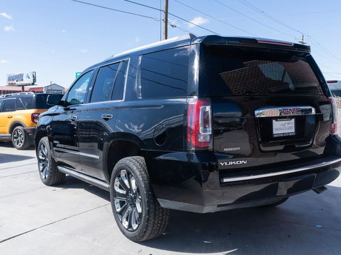 Used 2018 GMC Yukon Denali w/ Denali Ultimate Package image 5