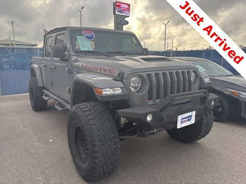 Used 2021 Jeep Gladiator Mojave w/ Safety Group image 3