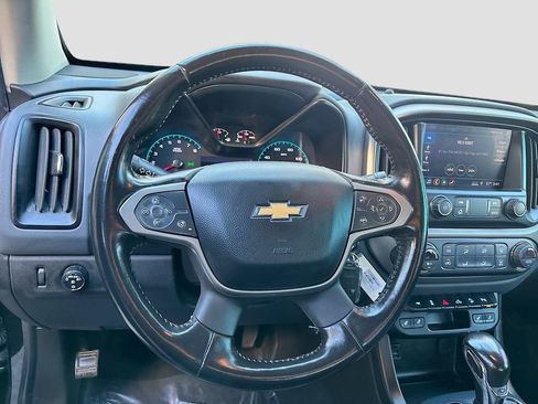 Used 2022 Chevrolet Colorado Z71 image 11