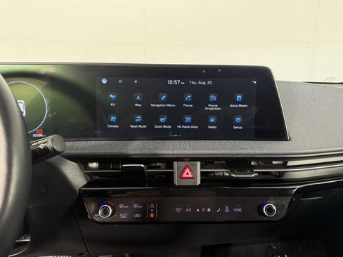 Used 2022 Kia EV6 Wind AWD/4WD image 19