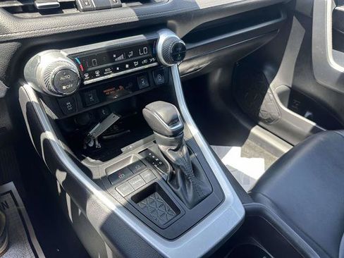 Used 2022 Toyota RAV4 XLE Premium FWD image 53