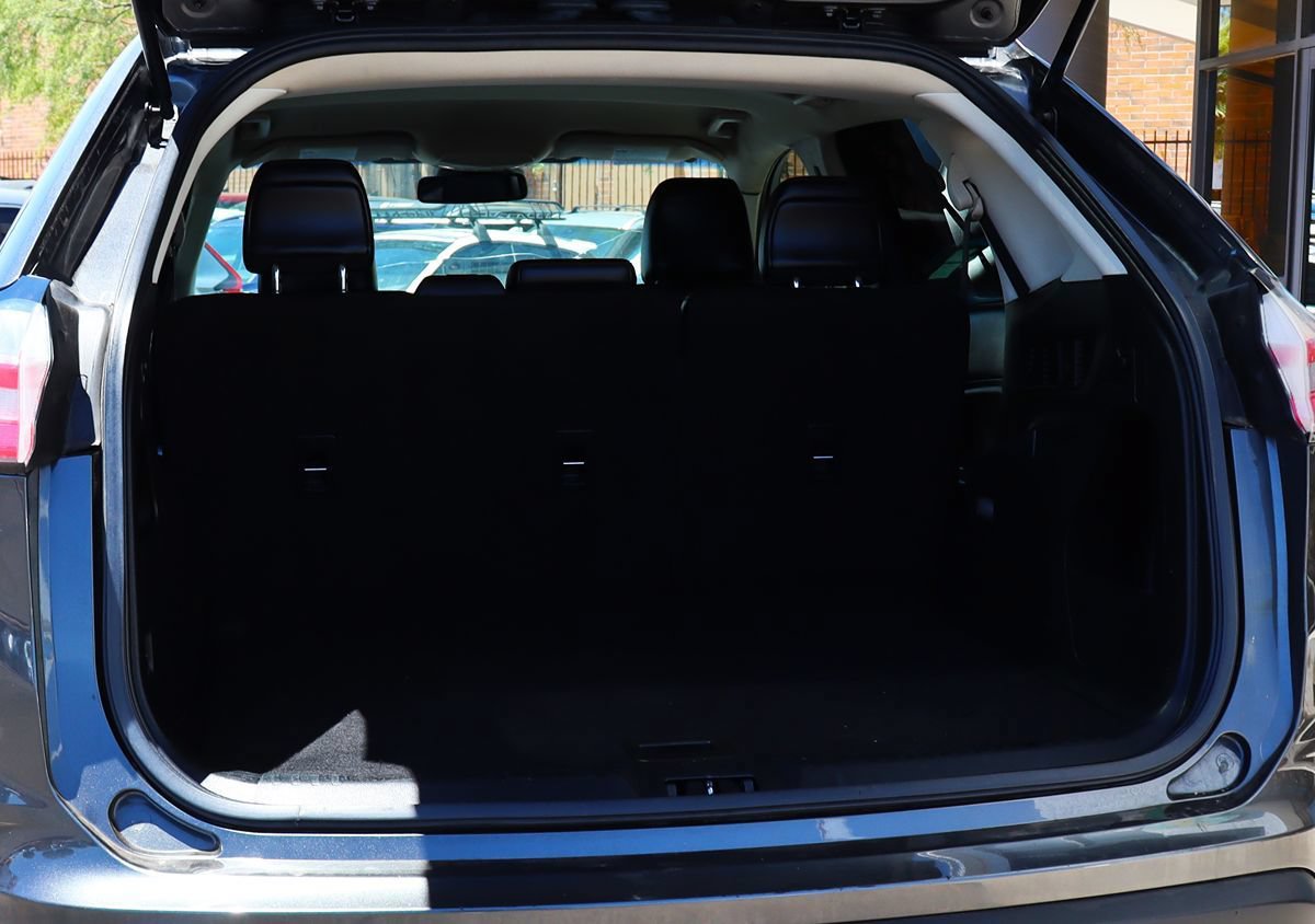 Used 2020 Ford Edge SEL FWD image 24