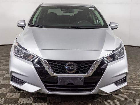 Used 2021 Nissan Versa SV image 7
