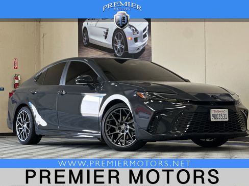 Used 2025 Toyota Camry XSE w/ Premium Plus Package FWD image 1