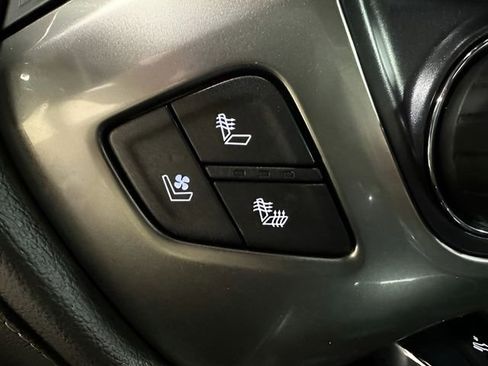 Used 2018 Chevrolet Silverado 1500 LTZ Z71 w/ Centennial Edition AWD/4WD image 26
