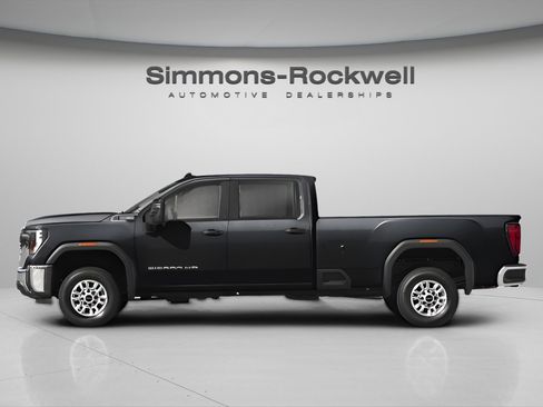 Used 2024 GMC Sierra 2500 AT4 image 3